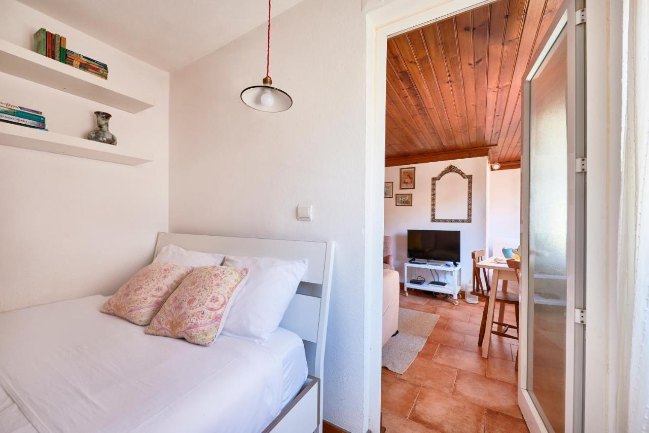 Light Filled Apartment Near Chiado, By Timecooler Lisabona Exterior foto
