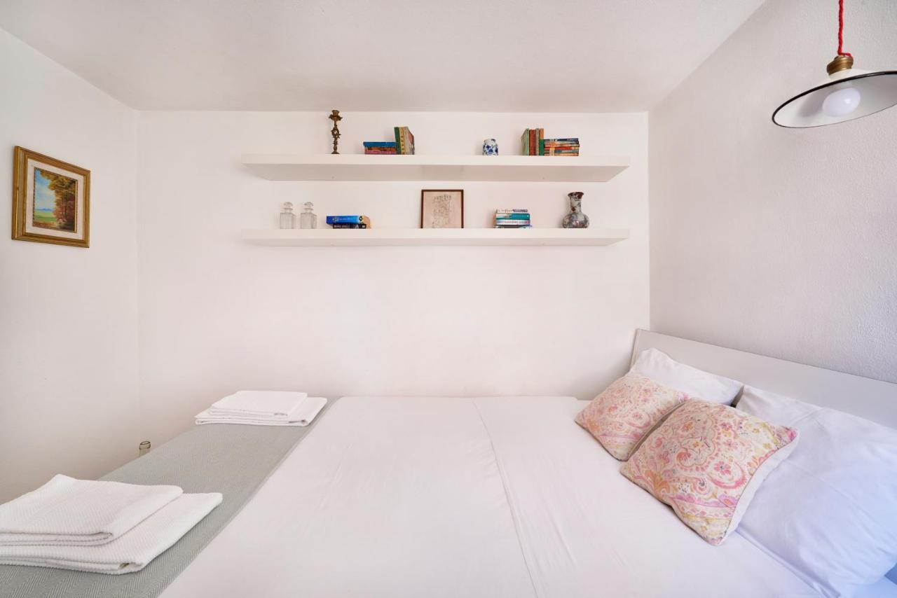 Light Filled Apartment Near Chiado, By Timecooler Lisabona Exterior foto