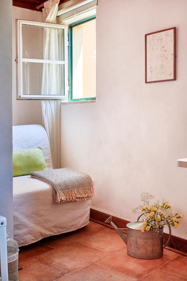 Light Filled Apartment Near Chiado, By Timecooler Lisabona Exterior foto